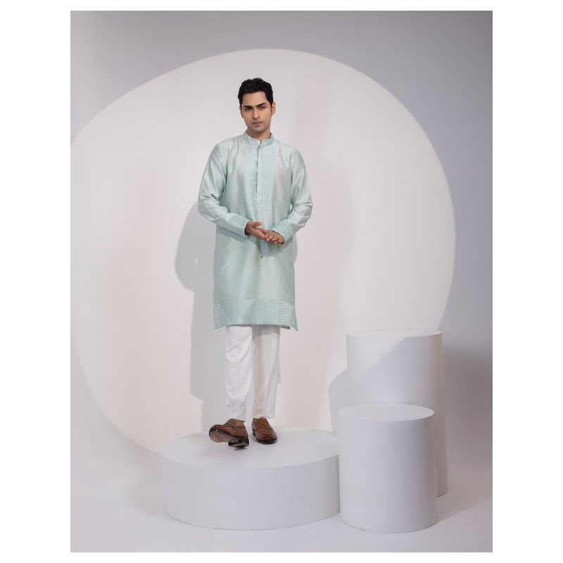 YOSEBA Pista Noor Embroidered Kurta with Pant (XS)