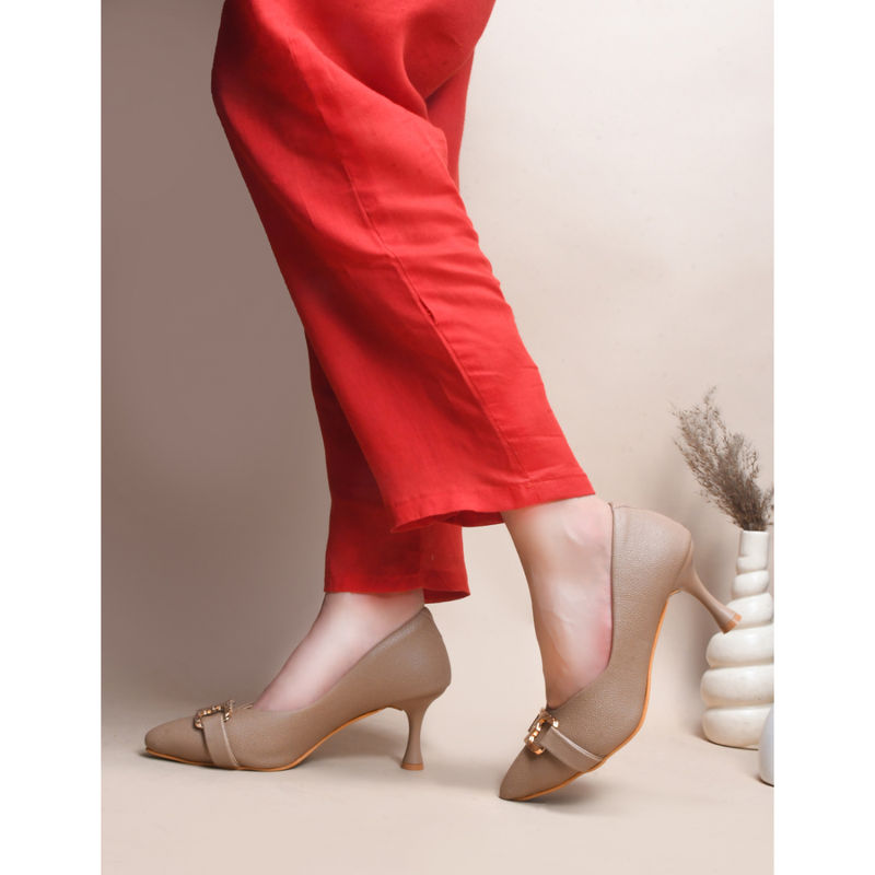 CLOG LONDON Women Casual Slip On Stiletto Heel Pumps Beige (EURO 40)