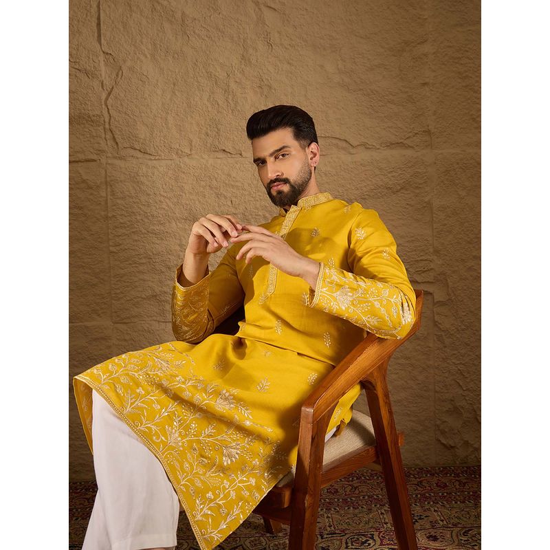 ETHNIC BAY Viscose Embroidered Straight Yellow Kurta (XL)