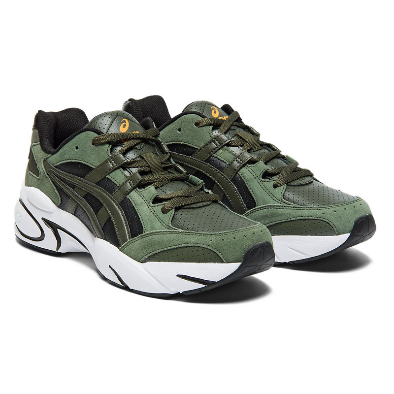 Asics gel bnd on feet store