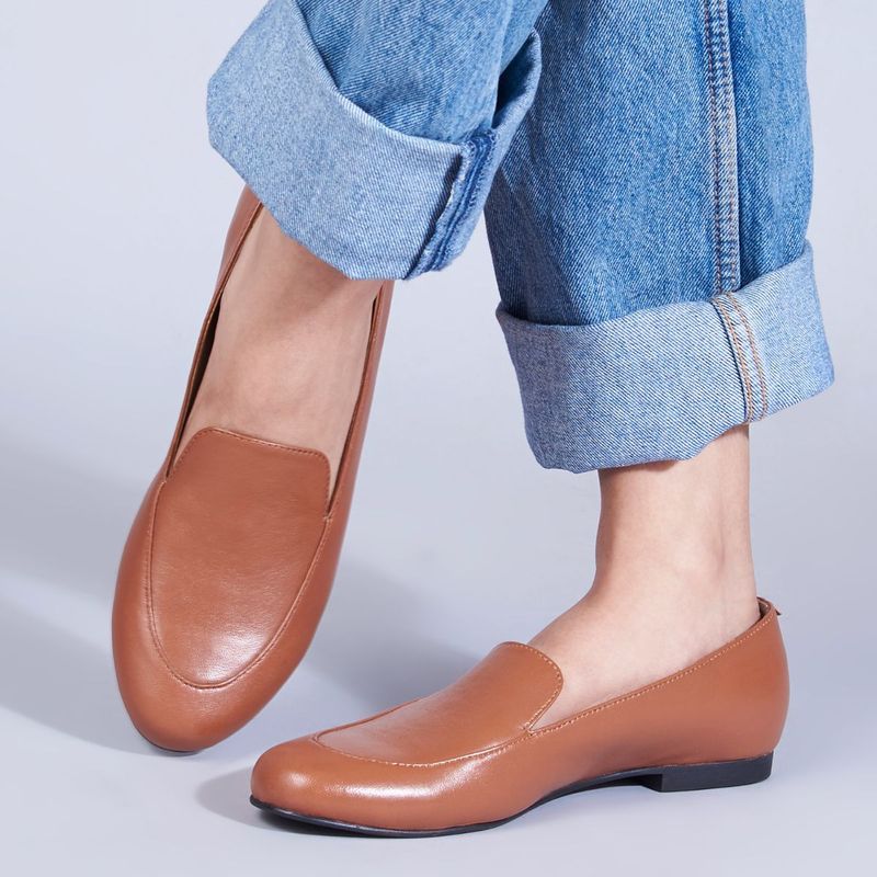SKO Olivia Tan Loafers (EURO 37)