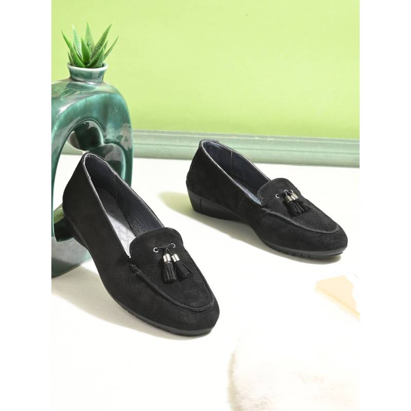 EGOSS Black Round Toe Mocassins (EURO 36)