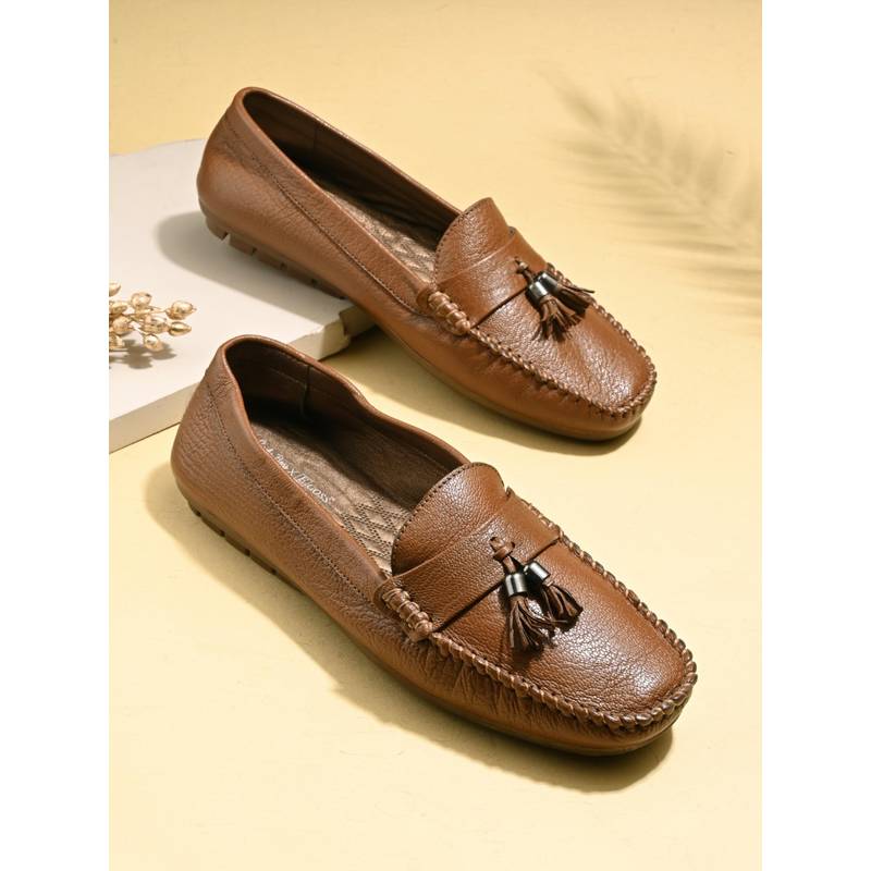 EGOSS Tan Round Toe Mocassins (EURO 36)