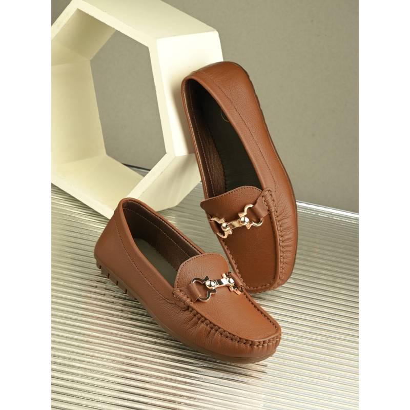 EGOSS Tan Round Toe Loafers (EURO 36)