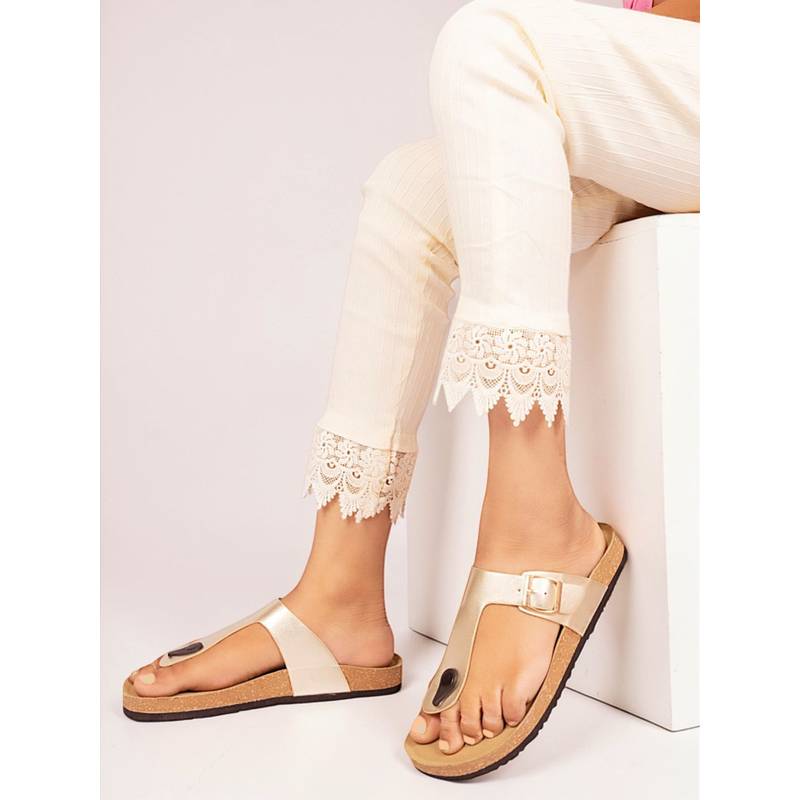 Truffle Collection Gold Round Toe Sandals (UK 3)