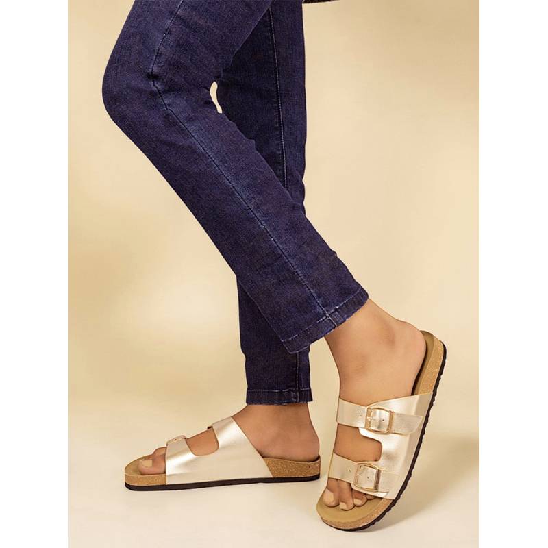 Truffle Collection Gold Round Toe Sandals (UK 3)