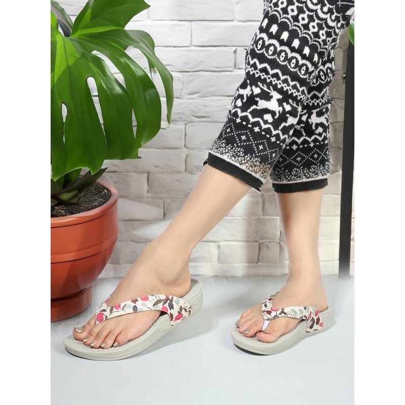 Carlton London Beige Slip-On Women Flip flops (EURO 40)