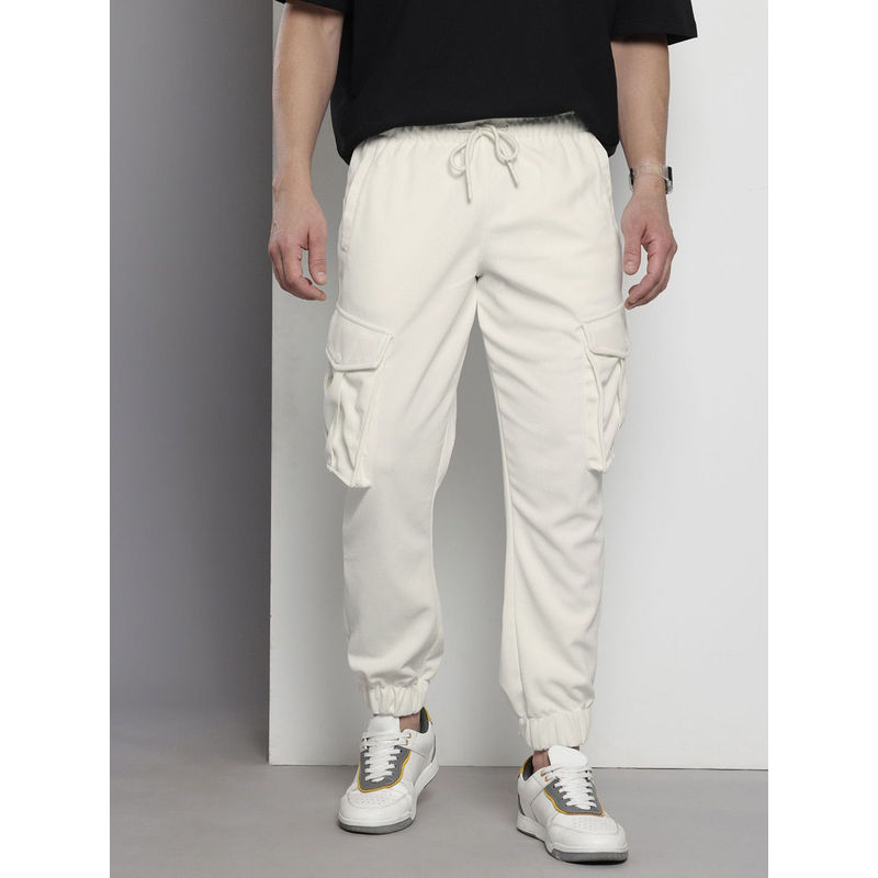 The Indian Garage Co White Men's Relaxed Fit Textured Mid-Rise Knitted Cargo Joggers (L)