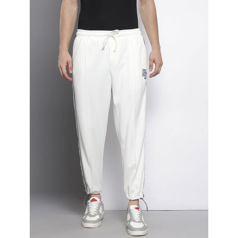 The Indian Garage Co White Men's Relaxed Fit Mid-Rise Knitted Joggers (M)