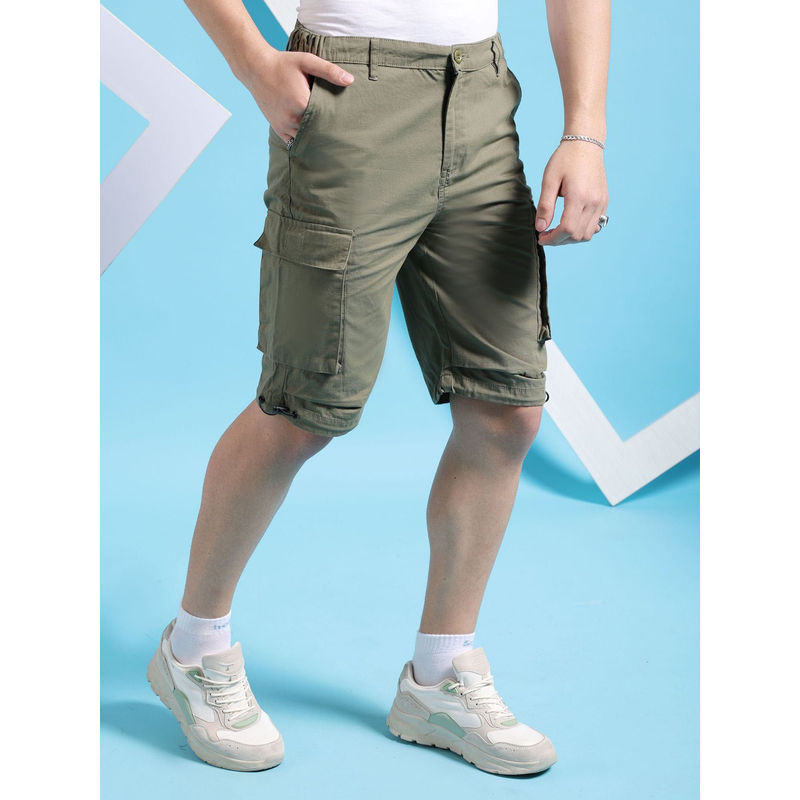 The Indian Garage Co Green Men's Relaxed Fit Solid Mid-Rise Cargo Parachute Shorts (30)