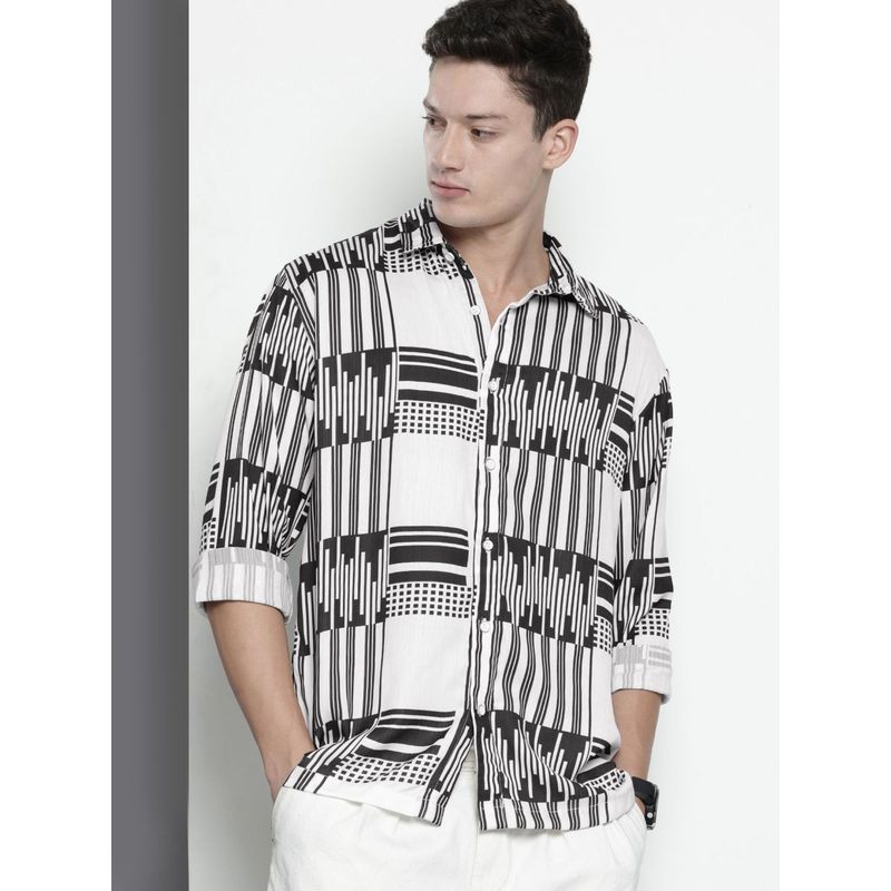 The Indian Garage Co Men Relaxed Fit Printed Full Sleeves Cutaway Black Casual Shirt (S)