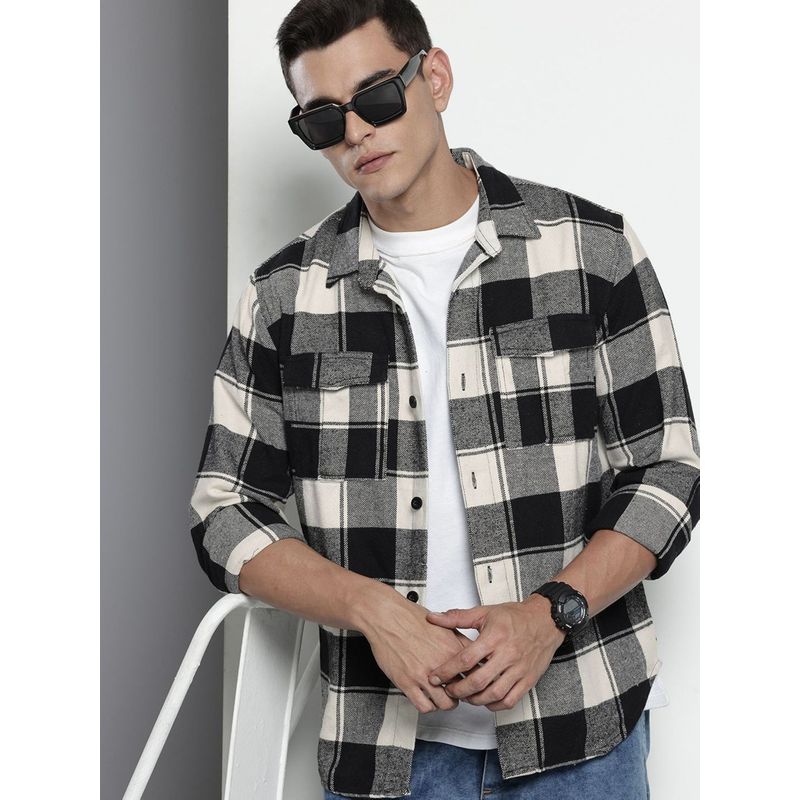 The Indian Garage Co Men Regular Fit Checked Full Sleeves Cutaway Black Casual Shirt (S)