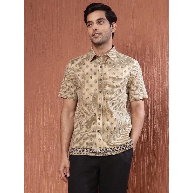 Fabindia Men Cotton Printed Straight Fit Green Shirt (XS)