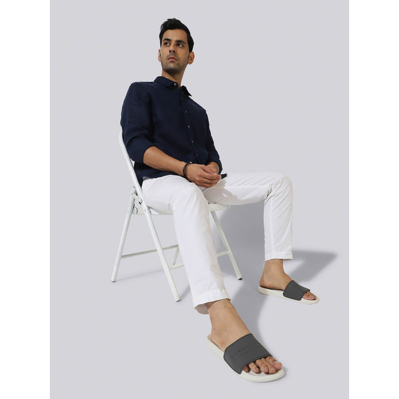 Neeman's De-stress White Sliders (UK 9)