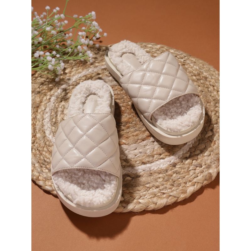 Truffle Collection White Quilted Sliders (UK 3)