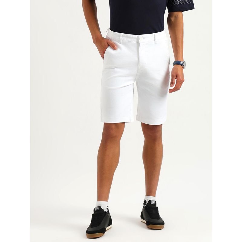 United Colors of Benetton White Solid Slim Fit Chinos Shorts (34)