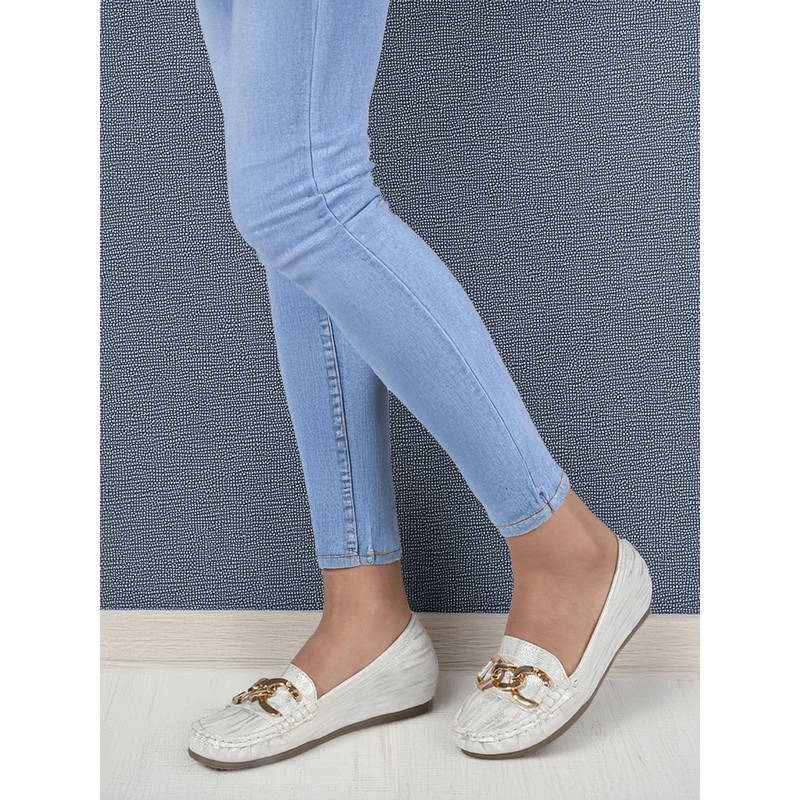 Carlton London Women'S Slip-On Loafers with Statement Chain Detail (EURO 36)