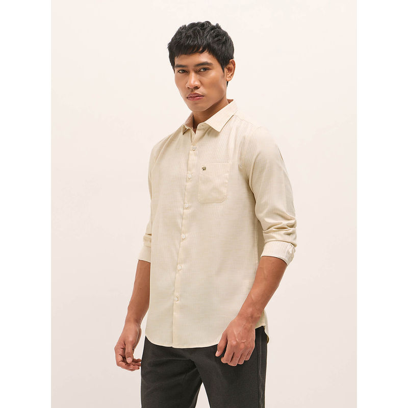 THE BEAR HOUSE Men Cream Pin Stripe Tailored Fit Formal Shirt (S)