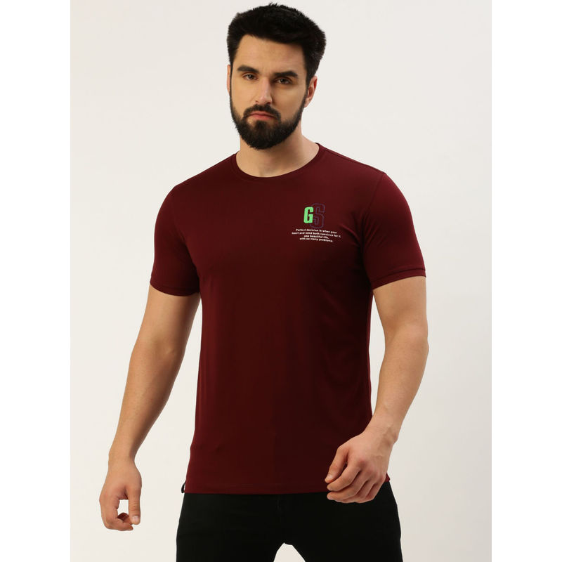 SHOWOFF Men Round Neck Short Sleeves Typography Burgundy Slim Fit T-Shirt (L)