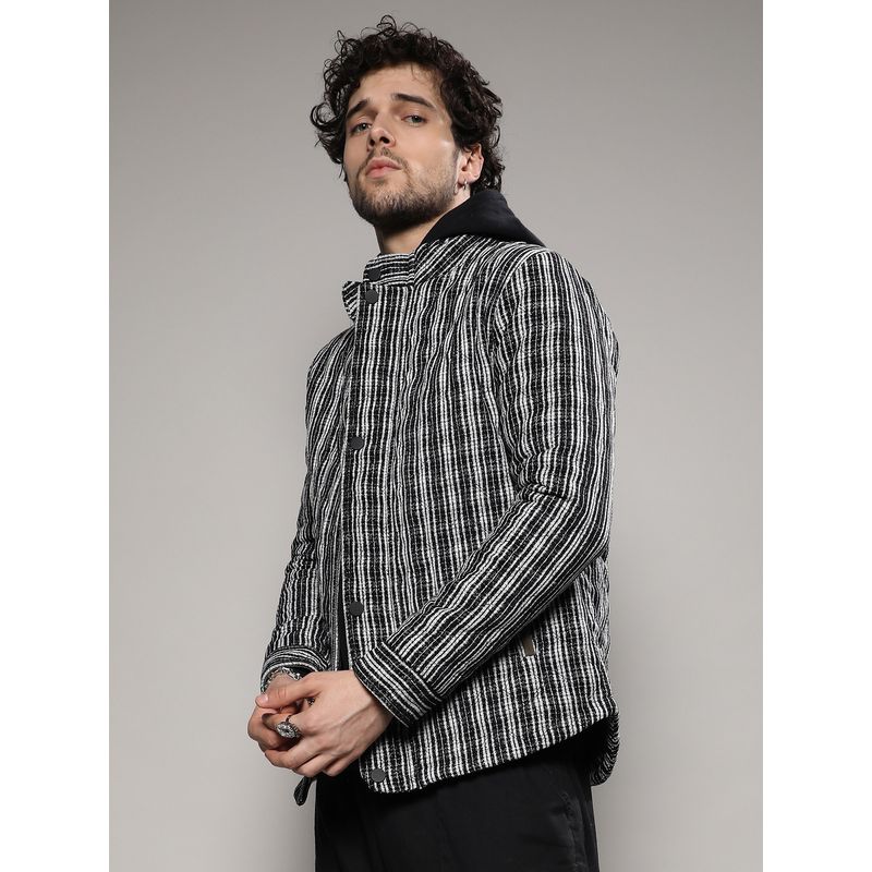 Campus Sutra Mens Carbon Black & Chalk White Multitrack Striped Quilted Jacket (L)