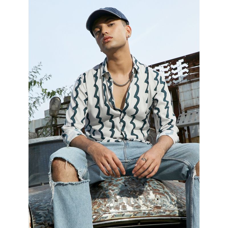 Campus Sutra Mens White & Navy Blue Contrast Paint Lines Shirt (XL)