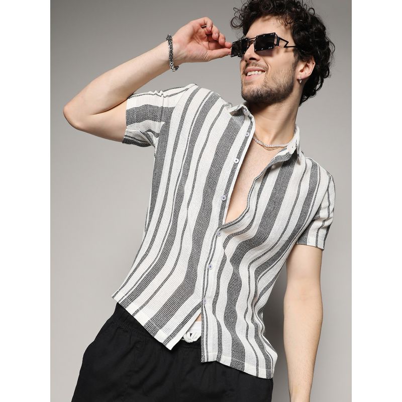 Campus Sutra Mens White & Grey Unbalanced Striped Woven Shirt (S)