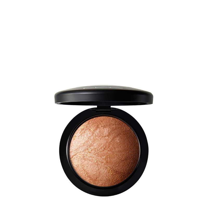 M.A.C Mineralize Skinfinish - Global Glow