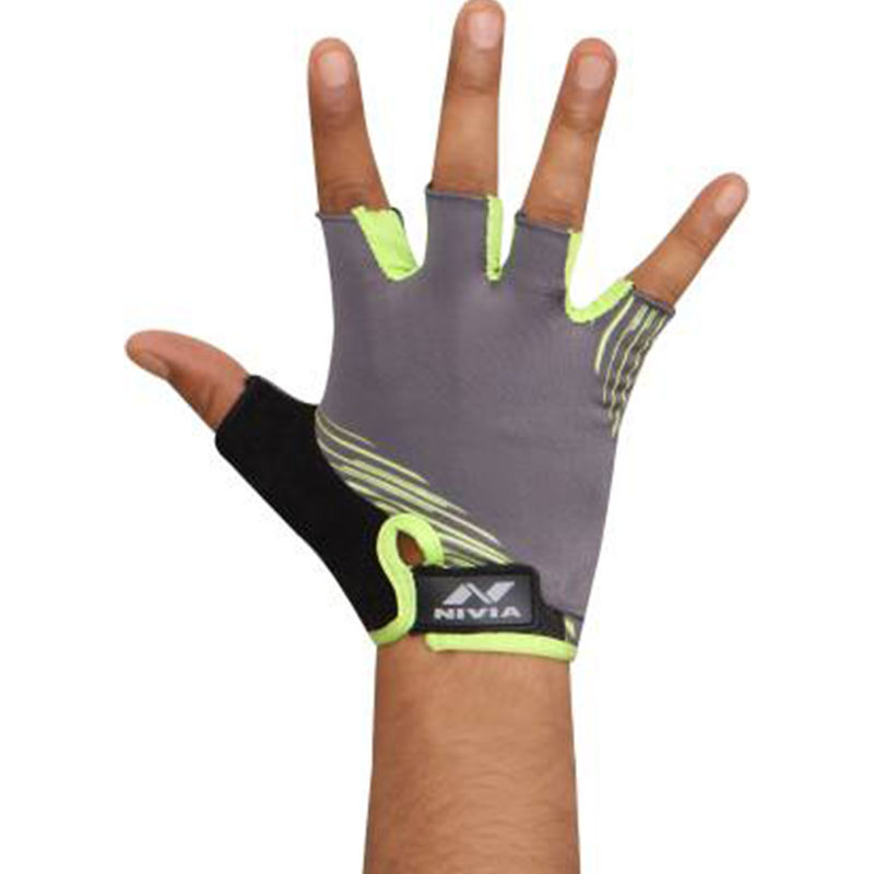 Nivia Rattle Gloves (M)