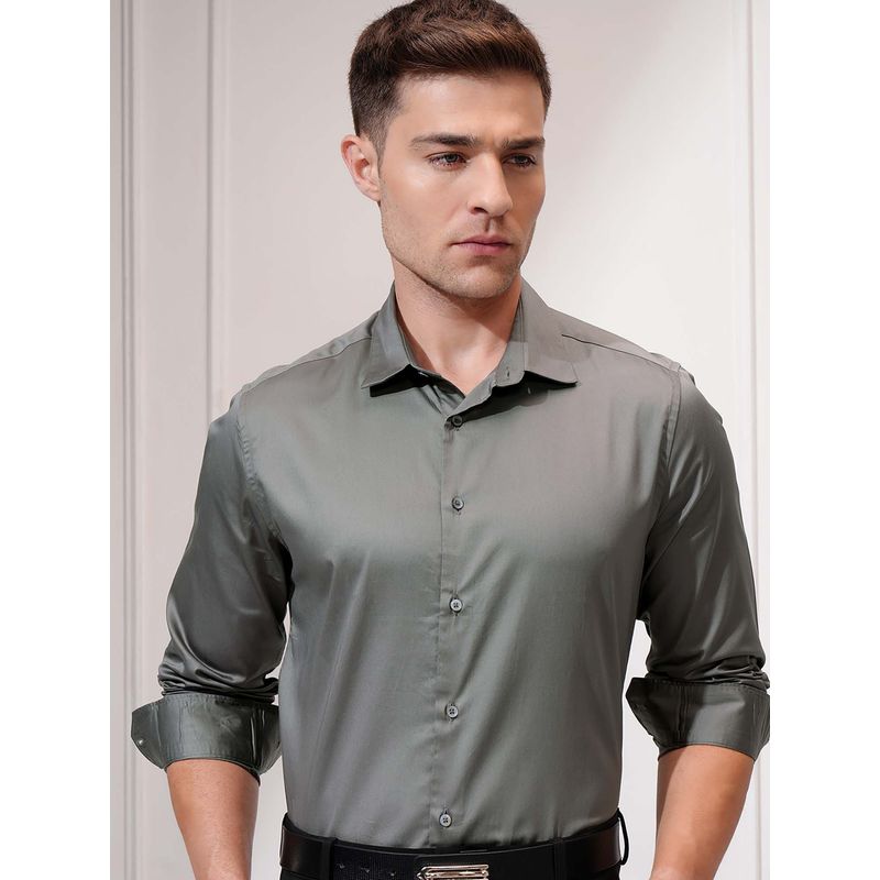 LOCOMOTIVE Luxe Men Grey Satin Solid Slim Fit Shirt (M)