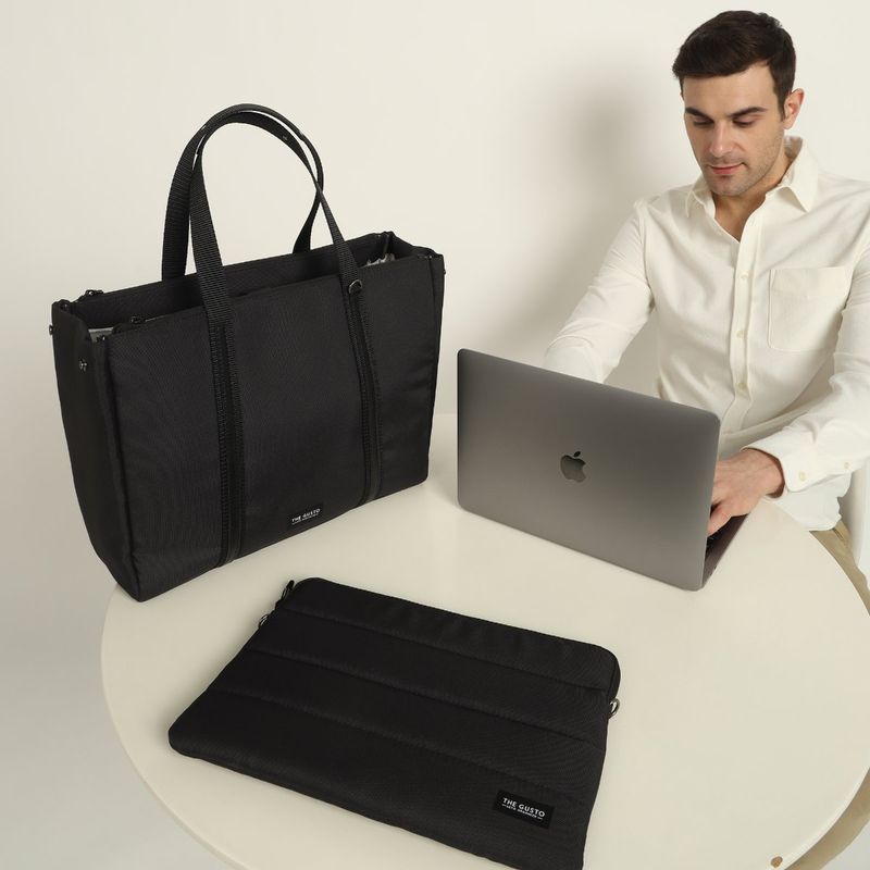 THE GUSTO Cruiser Black Handbags (L)