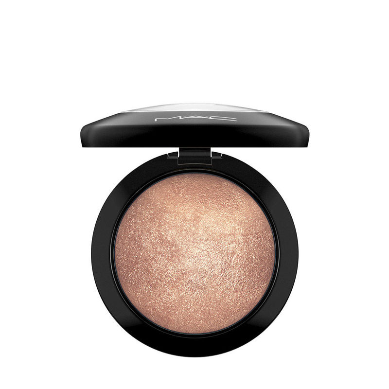 M.A.C Mineralize Skinfinish - Global Glow