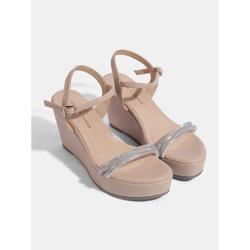 Lemon & Pepper Women Party Buckle Wedges Beige (EURO 40)