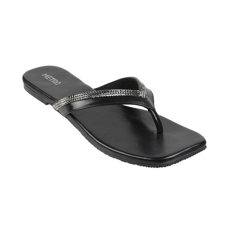 Metro chappals for women store