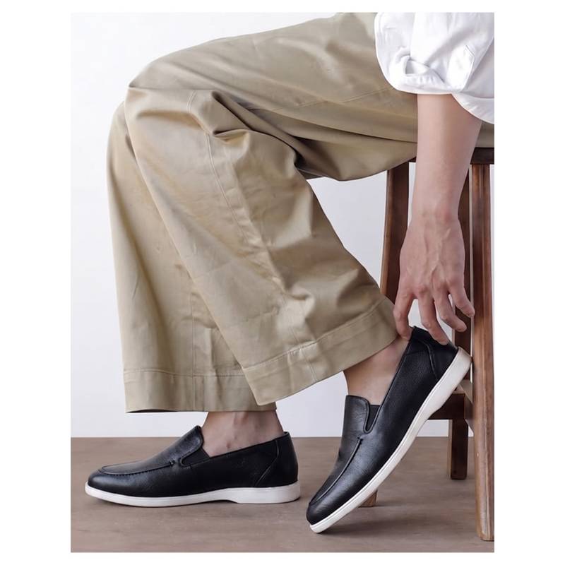 Alberto Torresi Mild Leather Alpha Male Black Sneakers (EURO 43)