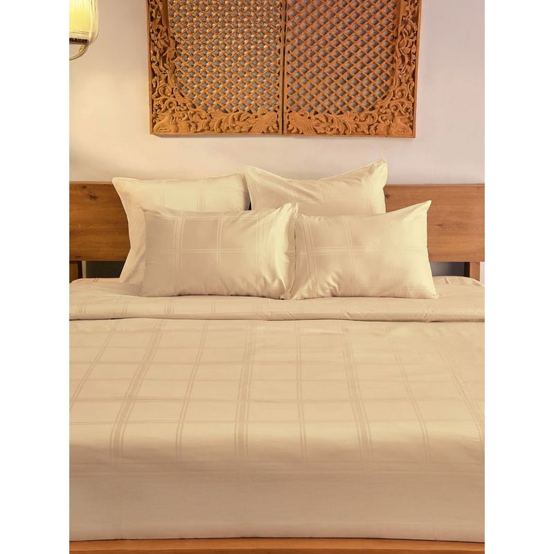 Unalome Caramel Squares 300 Tc Fitted Bedsheet with Two Pillow Covers (Queen)