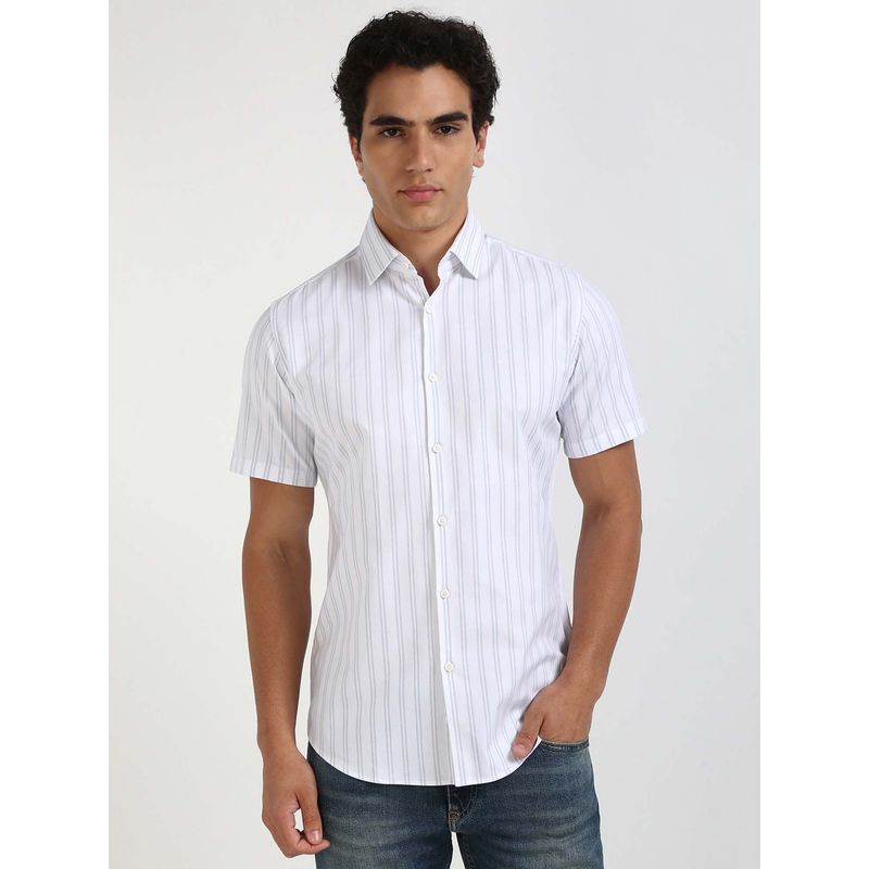 Calvin Klein Men White Stripes Casual Shirt (46)