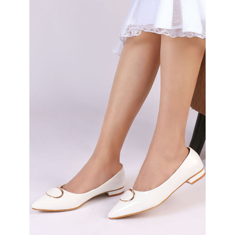 Iconics Women Elegant and Chic White Pointed Toe Pumps (EURO 36)
