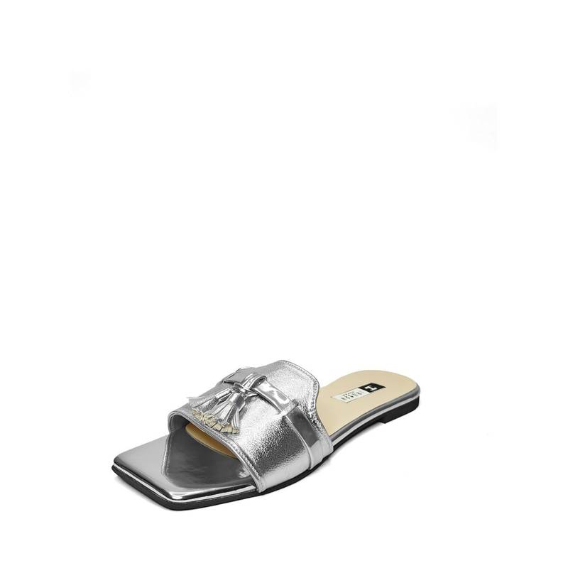 IRUSSH Solid Silver Collar Tassel Flats (EURO 35)