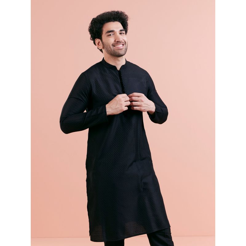 KISAH Men Black Textured Silk Blend Jacquard Kurta with Abstract Print (40)