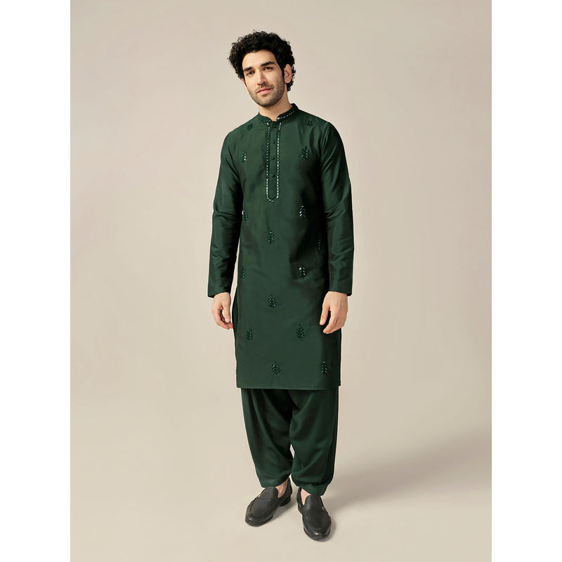 KISAH Men Green Mirror Work Embroidery Cotton Blend Kurta Patiyala Set with Zari Design (L)
