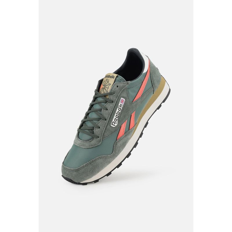 Reebok Aztec Ii - Men Green Classics Shoes (UK 7)