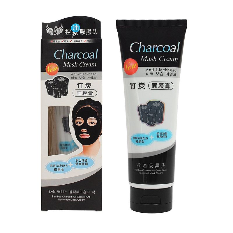 Charcoal face mask to remove blackheads
