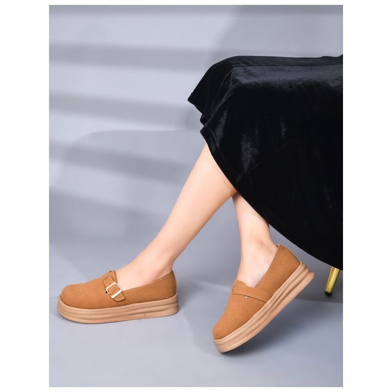SHUZ TOUCH Women Tan Loafers (EURO 36)