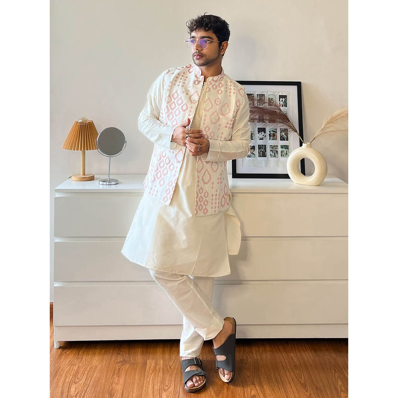 KISAH Men Off White Kurta with Jacket and Trouser (Set of 3) (L)