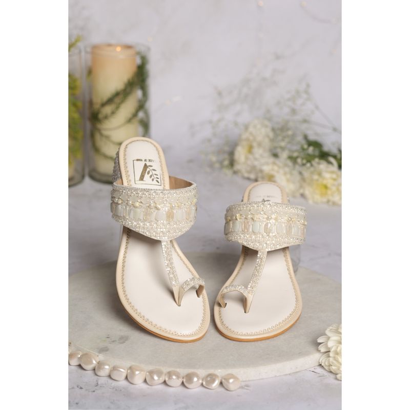 House of Vian Nooriya Block Heel Kolhapuris (EURO 38)