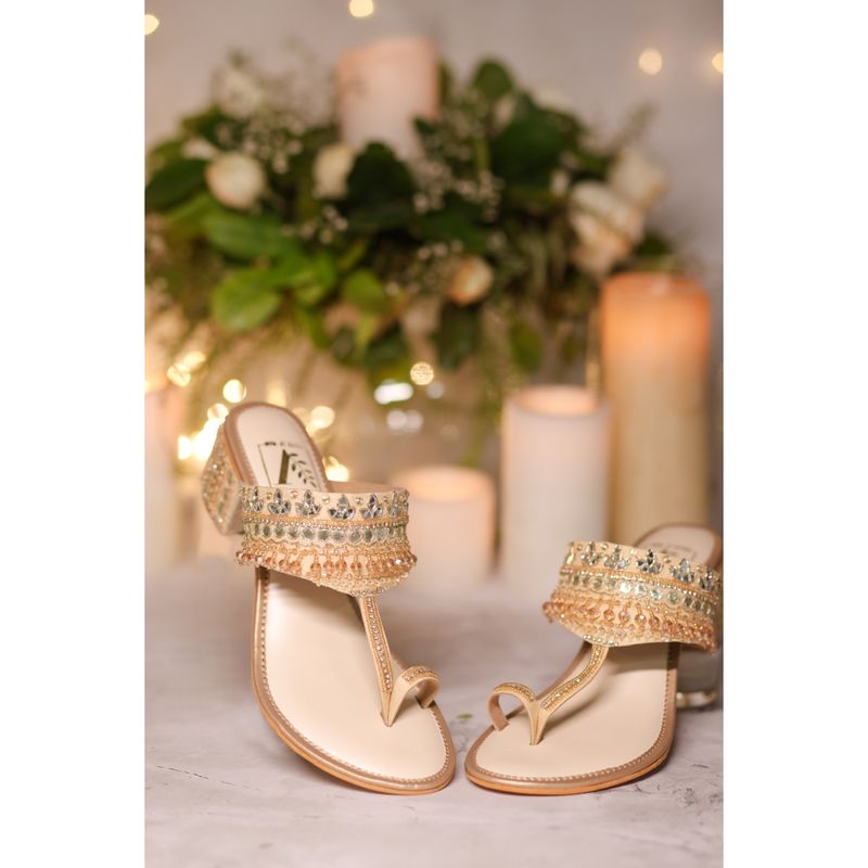 House of Vian Zoya Block Heel Kolhapuris (EURO 38)