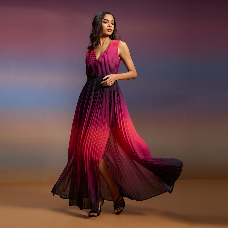 Buy RSVP by Nykaa Fashion Fuchsia Pink Ombre V Neck Sleeveless Straight ...