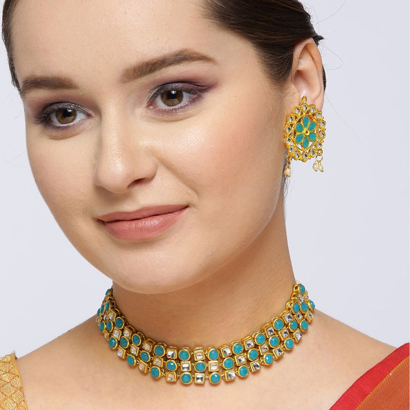 Karatcart Kunuz Kundan Necklace with Blue Stone with Earrings Buy