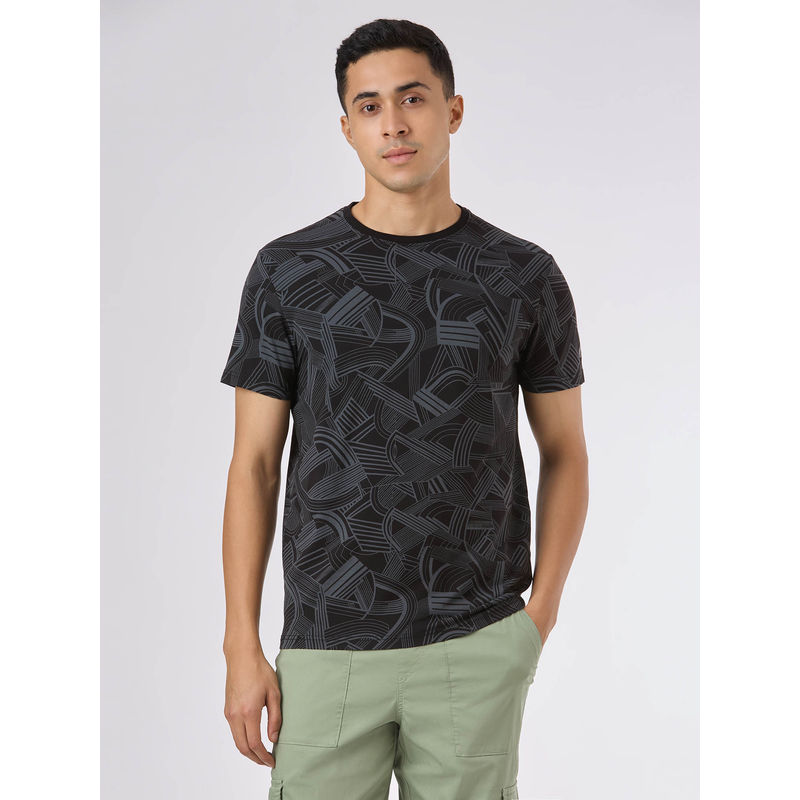 Pepe Jeans Men Black Cotton Blend Half Sleeves T-Shirt (S)