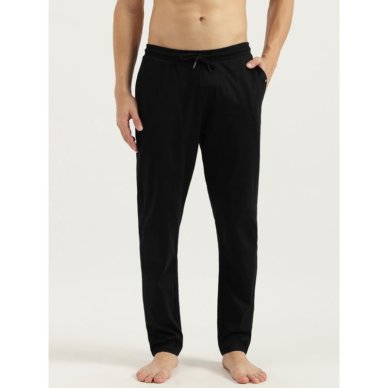 United Colors of Benetton Solid Regular Fit Trackpant (28)